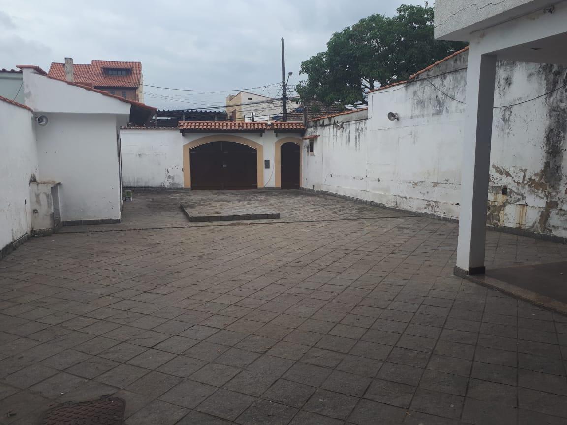 Casa para alugar com 3 quartos, 305m² - Foto 6