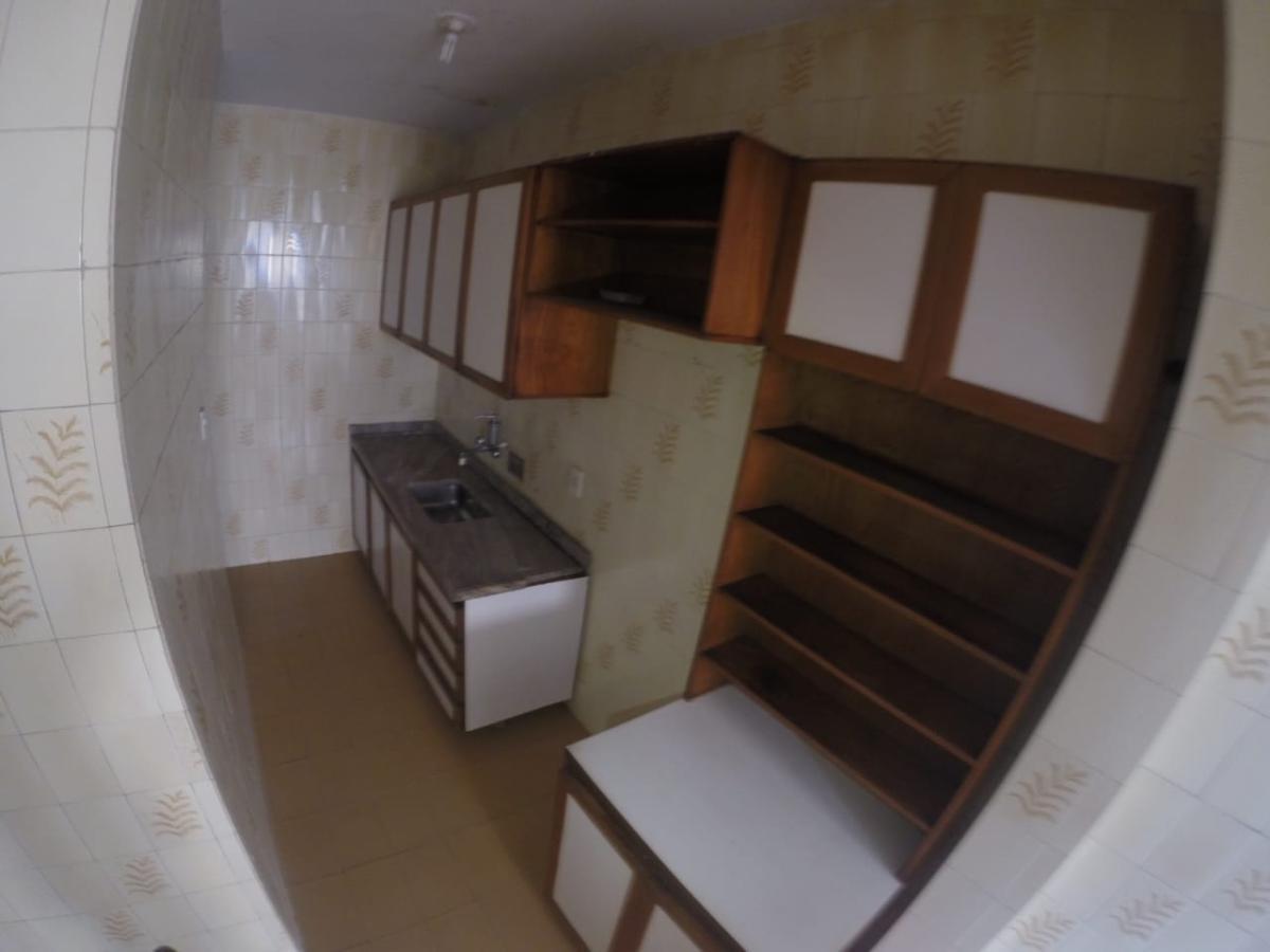 Casa para alugar com 3 quartos, 305m² - Foto 9