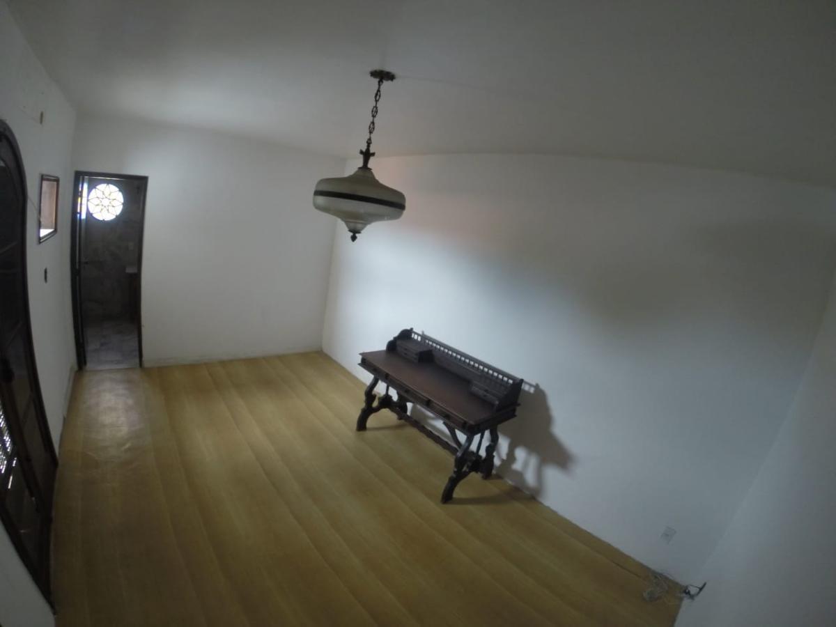 Casa para alugar com 3 quartos, 305m² - Foto 17
