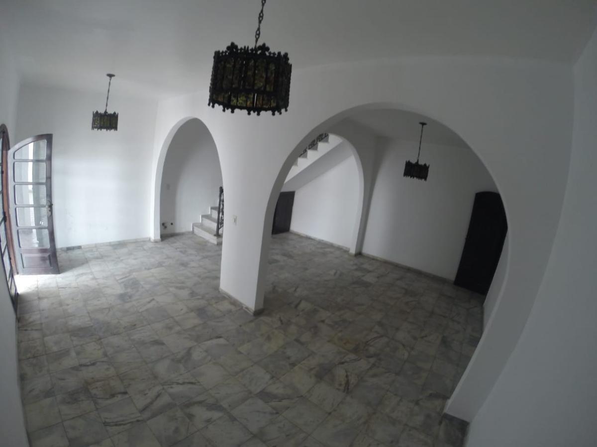 Casa para alugar com 3 quartos, 305m² - Foto 18