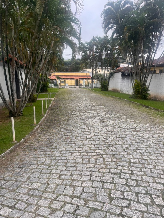 Casa de Condomínio à venda com 4 quartos, 480m² - Foto 9