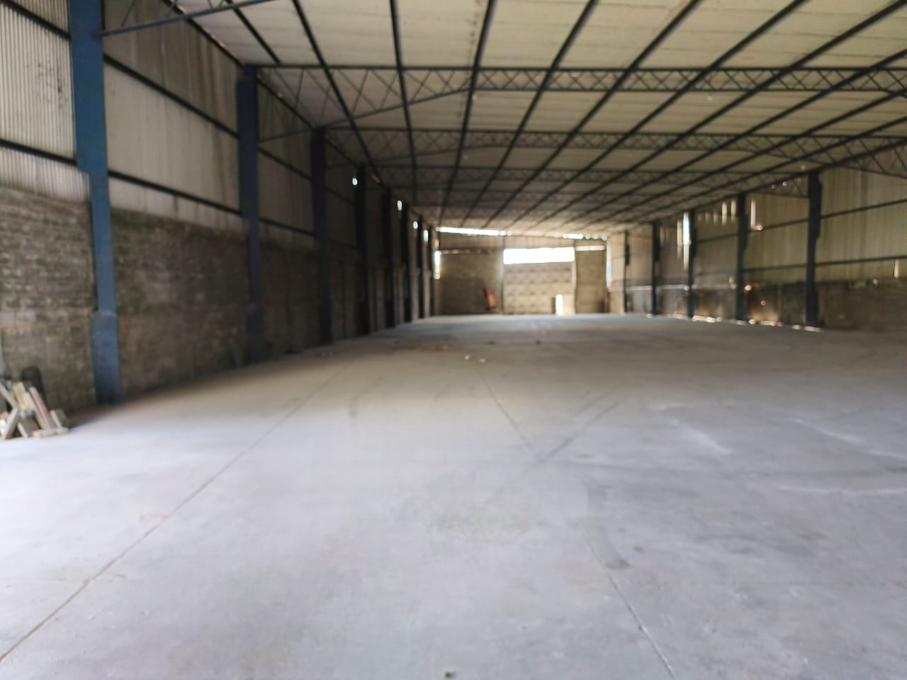 Depósito-Galpão-Armazém à venda, 1300m² - Foto 1