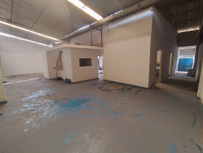 Depósito-Galpão, 259 m² - Foto 1
